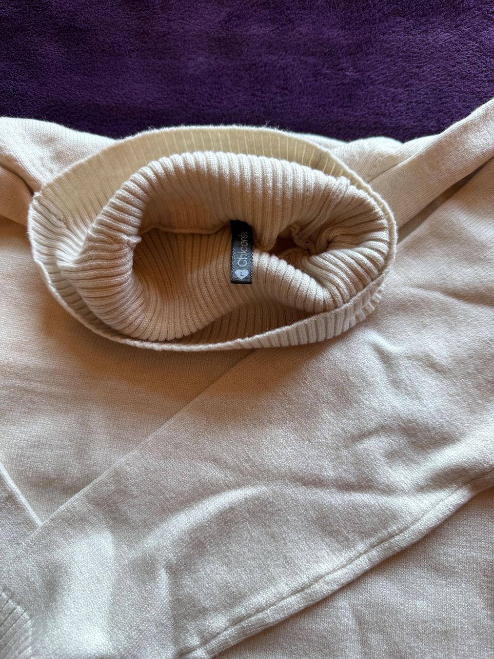 Maglioni & Felpe: Damen Rollkragenpullover beige – Usato da Aesch (Neftenbach) venduto da Maece_ 4