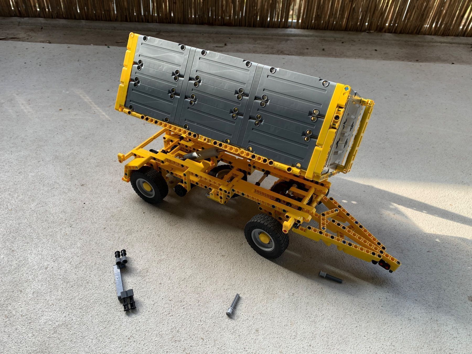 Lego Kit di costruzioni: Lego Technic - Claas Dreiseitenkipper – Usato da Salmsach venduto da ram82 2