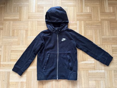Nike Jacke, Grösse 122/128