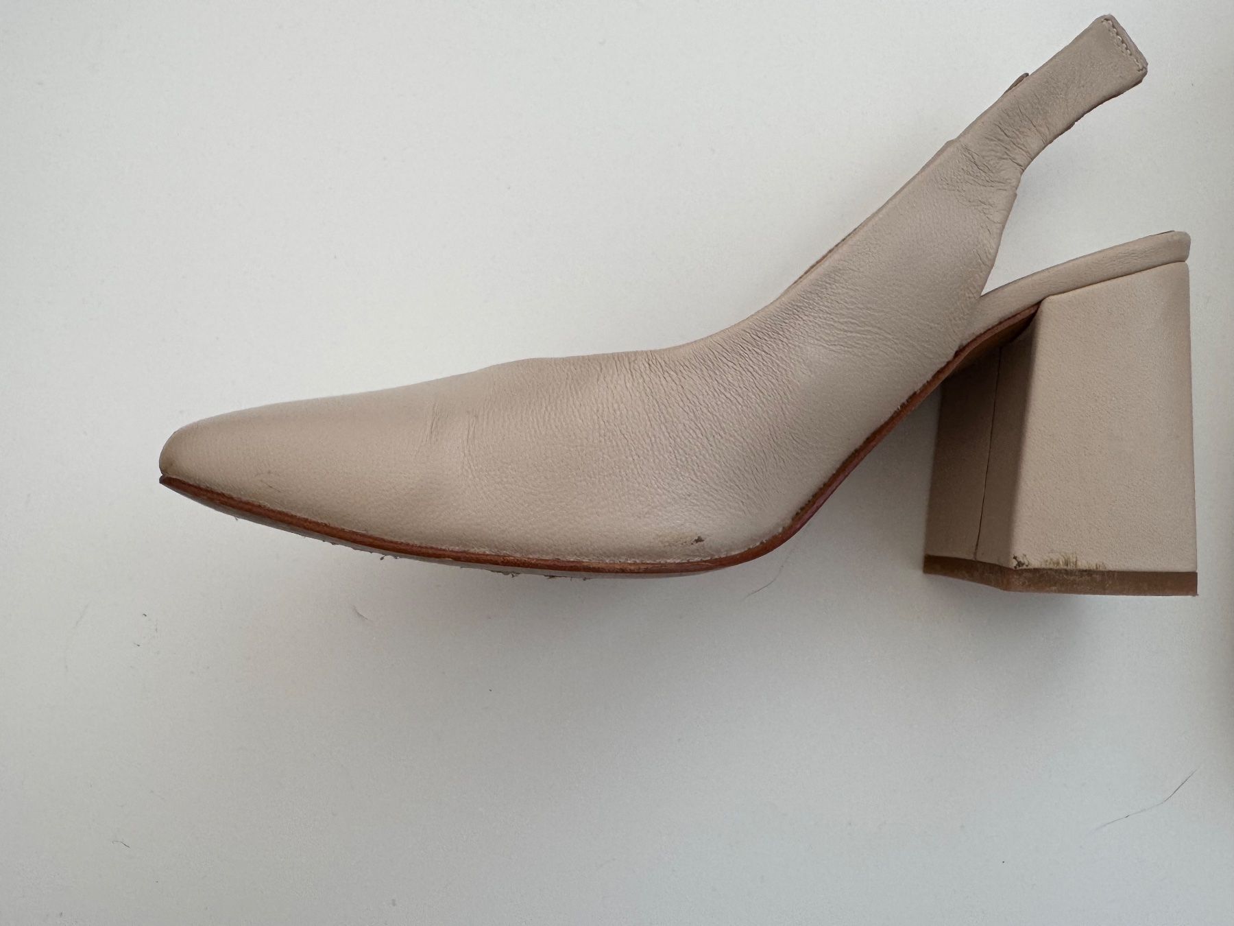 Scarpe da donna: Castaner Pumps – Usato da Basel venduto da klo_n59g 1