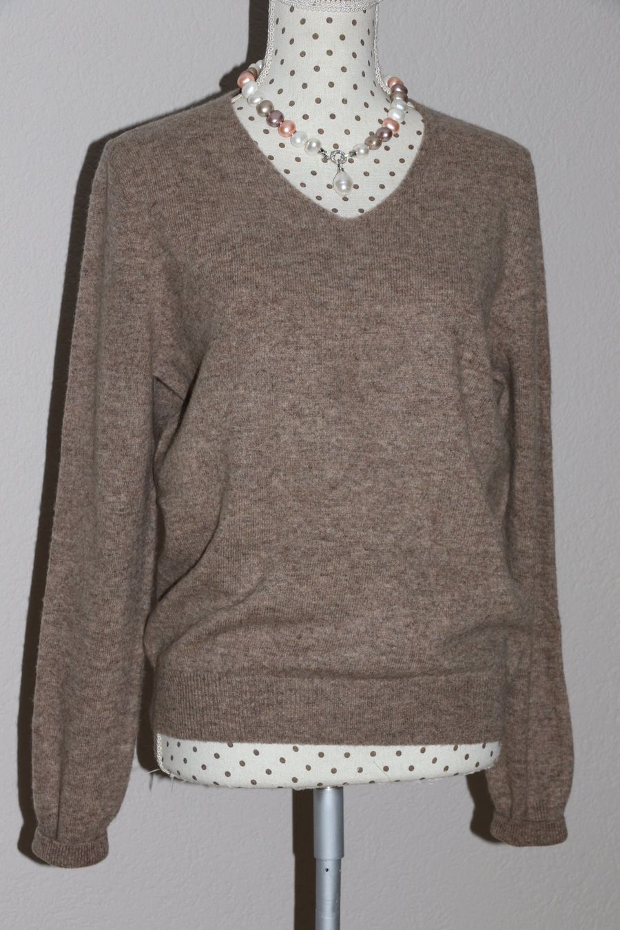 Pullover & Sweatshirts: Neuer hübsche Pullover aus 100% Wolle eher Gr.M – Neu (gemäss Beschreibung) aus Oberwil-Lieli von Svetlana28 1