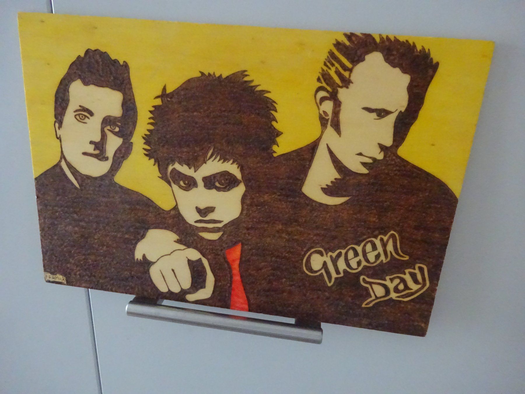 CD: GREEN DAY ** BILD auf  HOLZ ** PUNK – Usato da Luzern venduto da xrayspex99 2