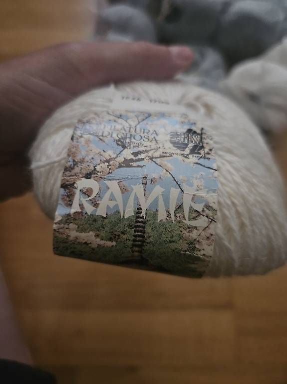 Laine: Wolle – Neuf avec emballage d'origine à Bülach par Kreativchistli 2