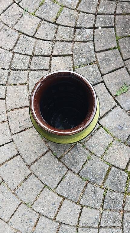 Vasen & Gefässe: Olivegrüne Vase – Gebraucht aus Auw von mic_z2t2 1