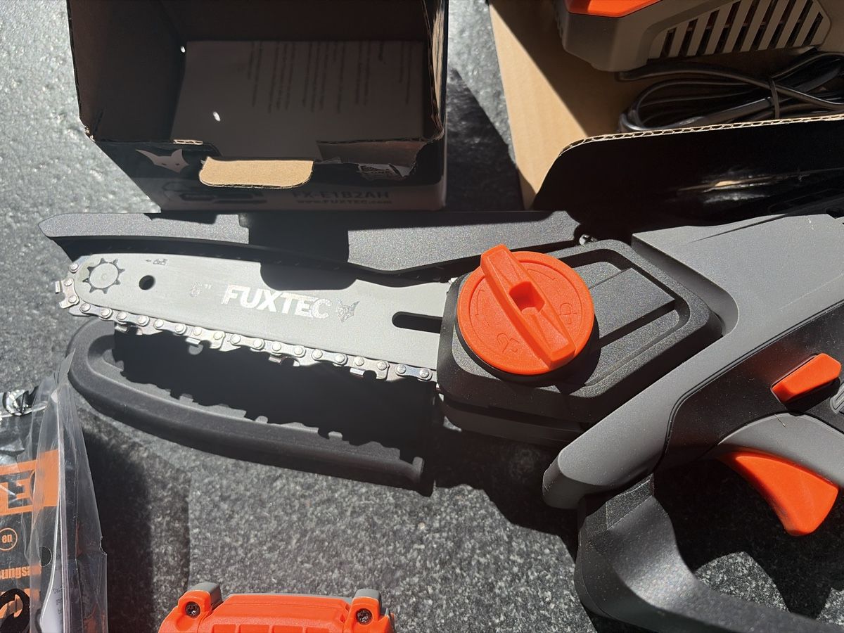 Fuxtec Tous les outils: Fuxtec 20V Handastschere FX-E1HAS20SET - NEU – Neuf avec emballage d'origine à Binningen par Rhylax 1