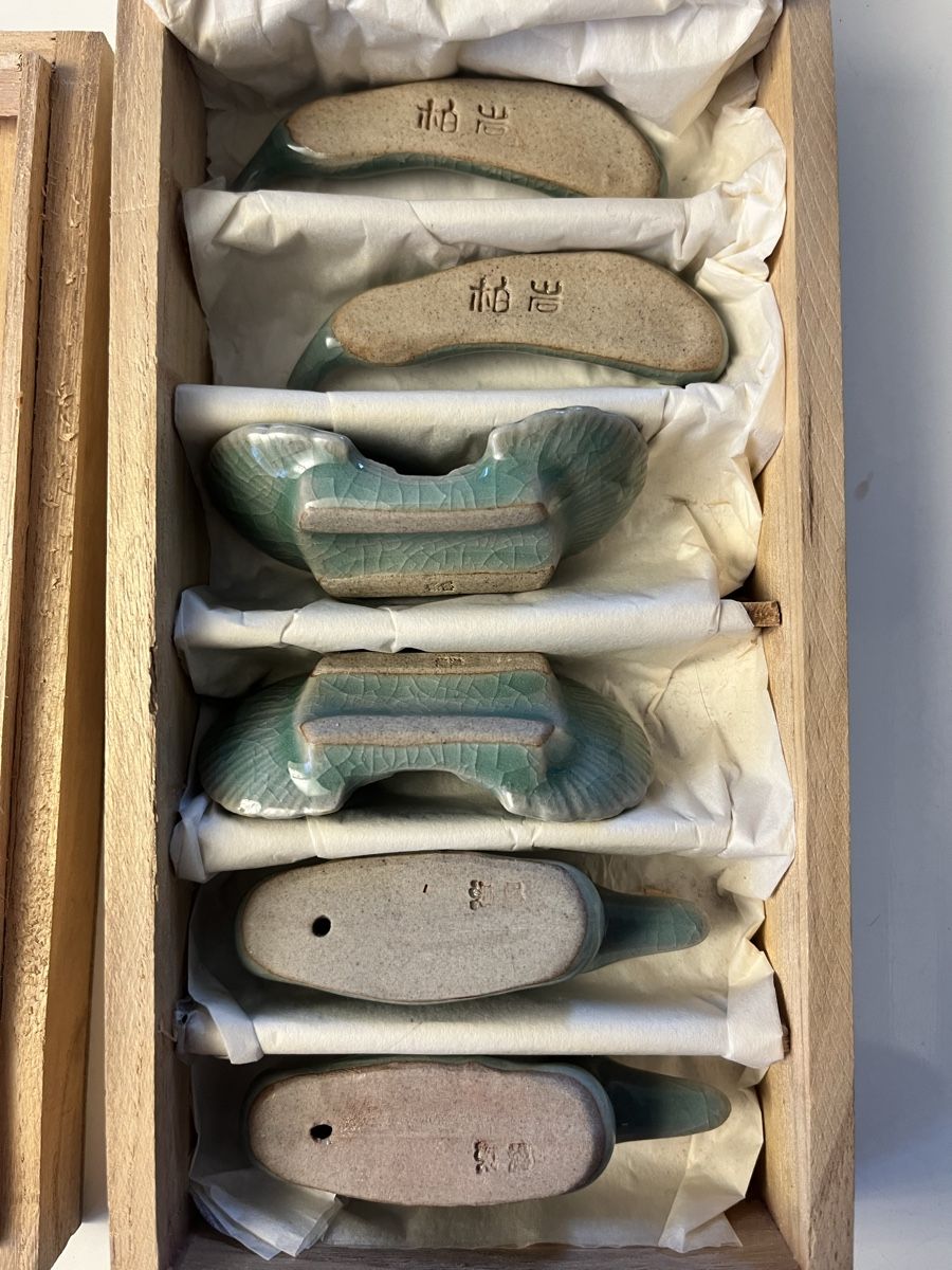 Set di posate: Asiatische Essstäbchenhalter Keramik 5er Set + Box – Nuovo e nell'imballaggio originale da Hergiswil NW venduto da WoDu 3