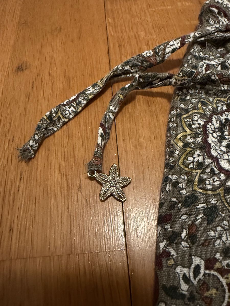 Zara Pantaloni: Zara Stoffhose Grösse L. – Usato da Adliswil venduto da StephanieAnnina 2