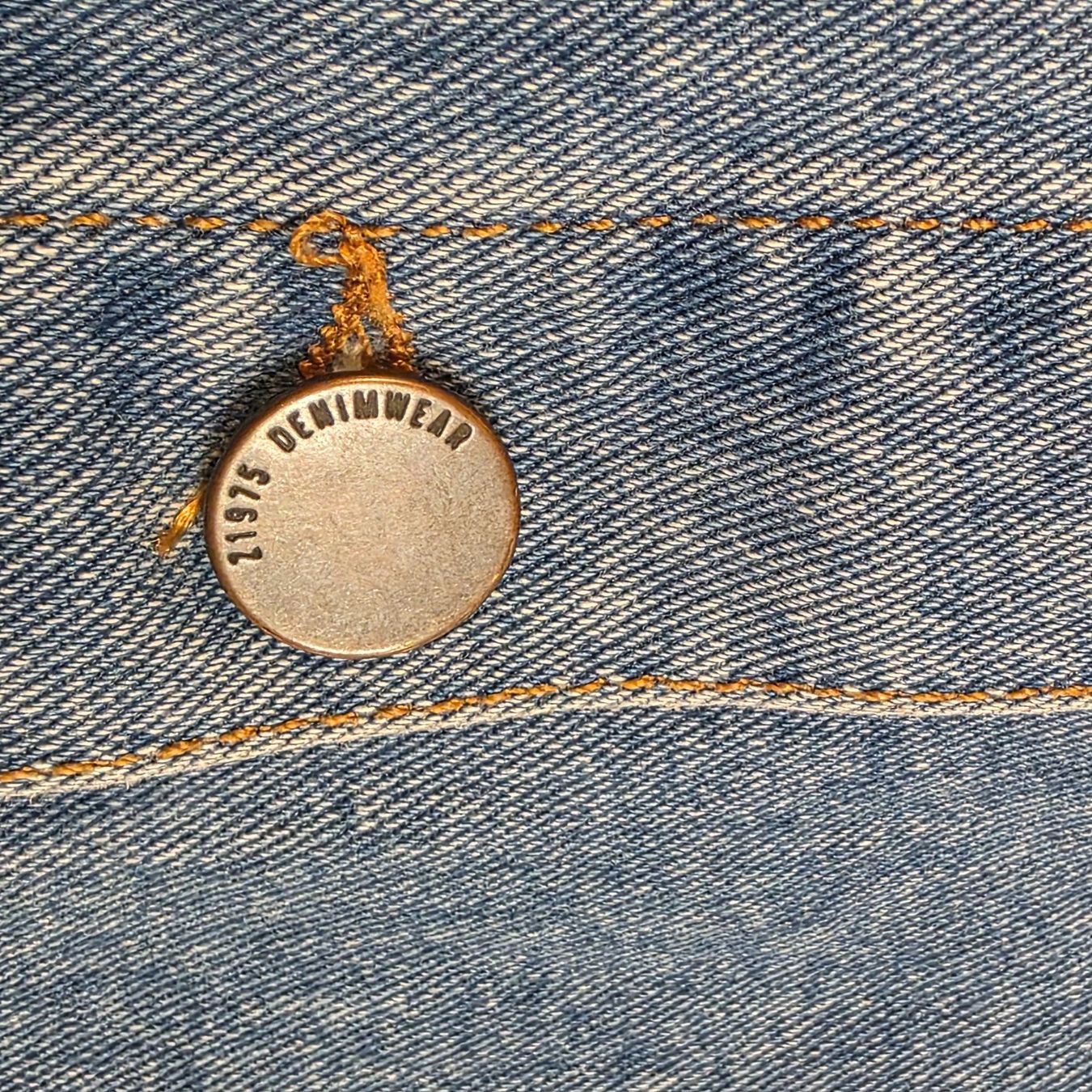 Zara Gonne: ZARA Basic Dept Jeansrock Midi Knopfleiste Denim Gr. M – Usato da Wald ZH venduto da CapLux 1