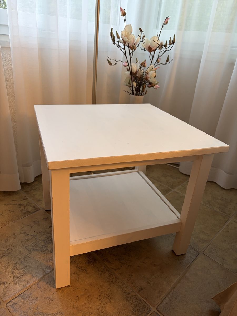 Tavoli: IKEA Vollholz Mini Tisch weiss – Usato da Rüschlikon venduto da chr_2dl6