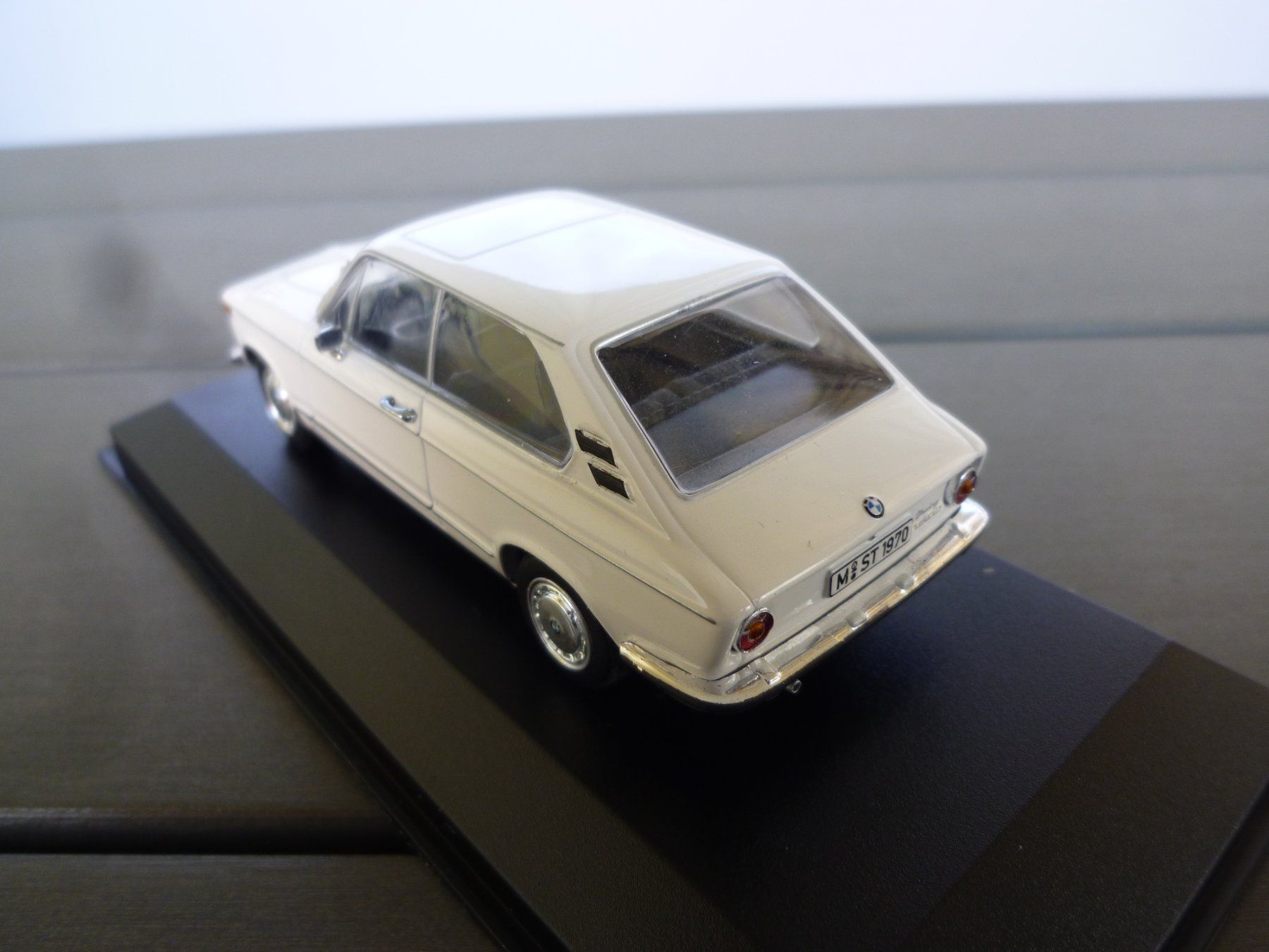 BMW Modellini d'auto: BMW 1800 Touring – Difettoso da Flawil venduto da Imperiosud 2