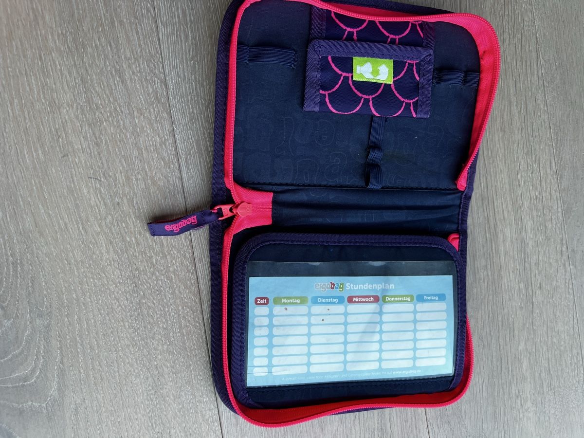 Ergobag Sacs & sacs à dos: Ergobag Schulranzen-5-teiliges Set – D'occasion à Frick par bla_zt9f 4
