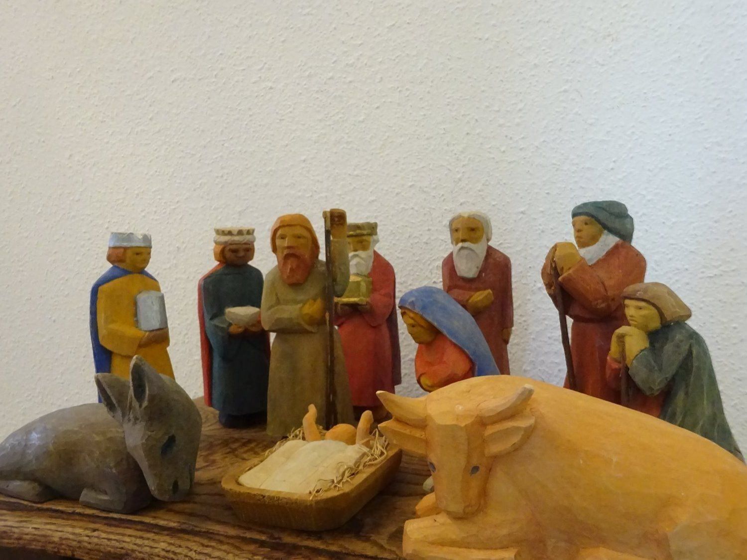Sculture & Statue: Antike Krippe / Holz, vollständig – Usato da Esslingen venduto da eintagammeer 3