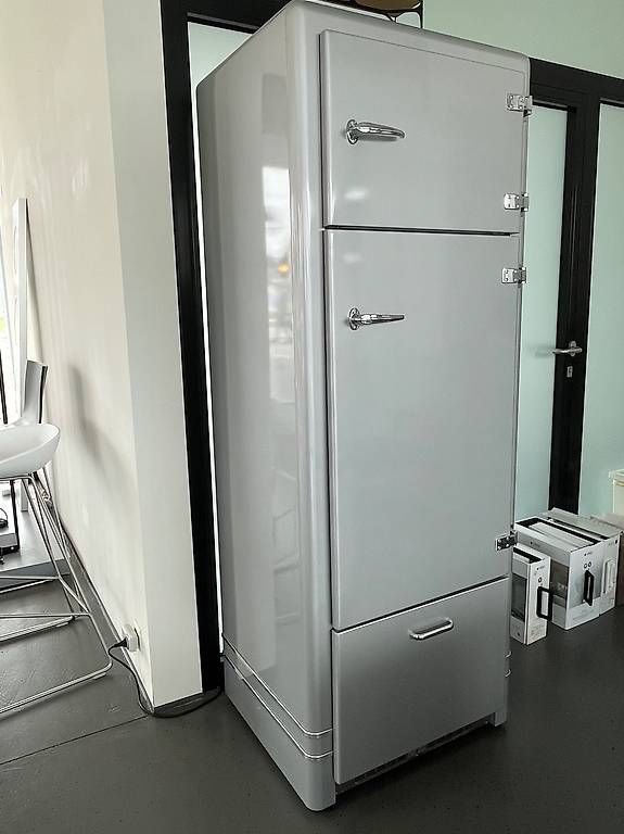 Frigoriferi: Design Kühlschrank – Usato da Auw venduto da Sappelt