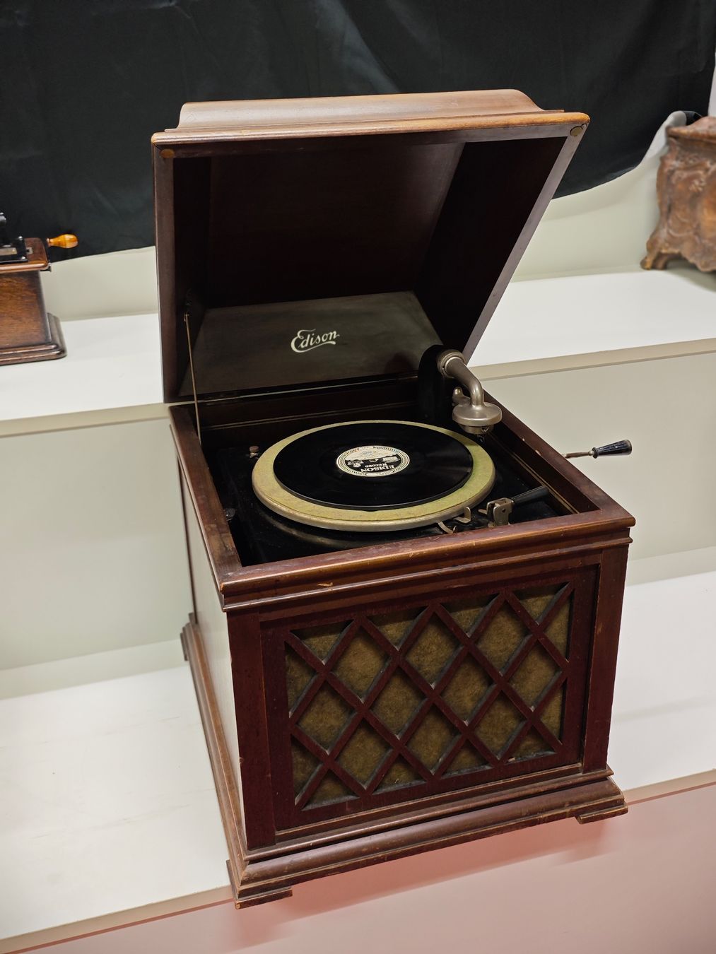 Edison Giradischi: Edison Diamond Disc Phonograph (Videolink) – Usato da Schönenwerd venduto da Swissmusicbox 2