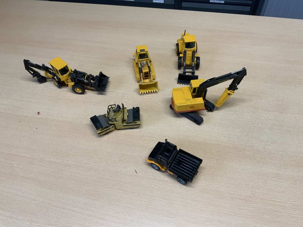 Modellbausätze & Standmodelle: Baumaschinen Modelle – Gebraucht aus Niederuzwil von Miami1999