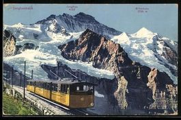 Jungfraubahn mit Blick auf Jungfrau und 