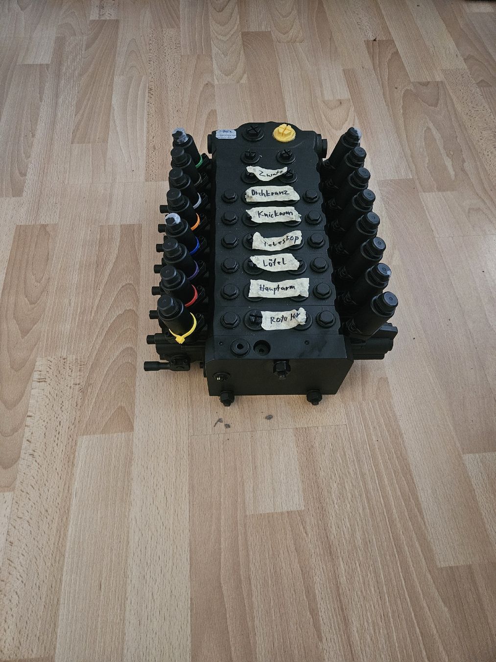 Tutti i ricambio: Wegeventil 8 sektionen Hydrocontrol EX38 komplettset – Nuovo (secondo la descrizione) da Blumenstein venduto da Jon_k5xl 4