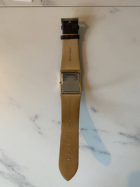 Police Orologi: Police Damenuhr mit Lederarmband – Usato da Oberentfelden venduto da SDeezy 2