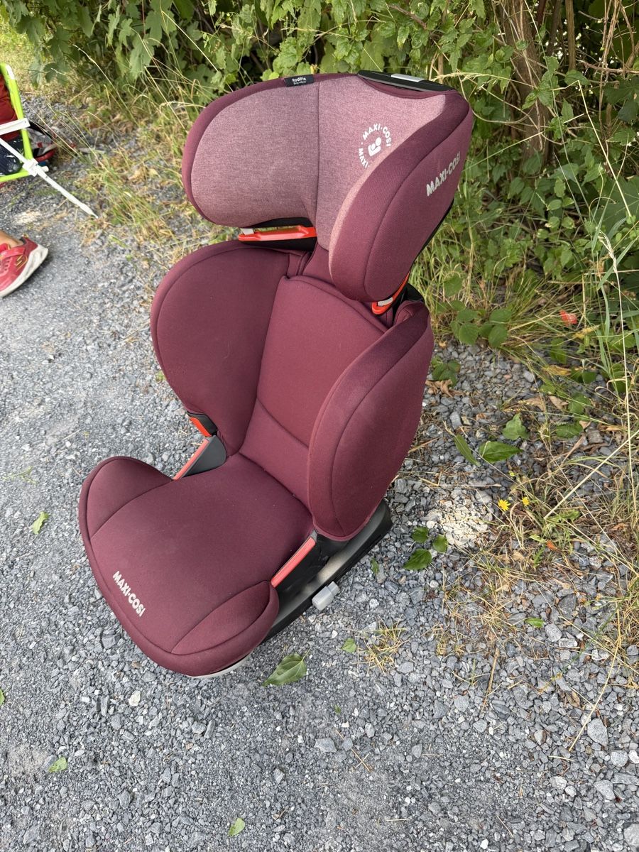 Maxi-Cosi Auto-Kindersitze: Kindersitz Maxi-Cosi RodiFix AirProtect – Gebraucht aus Triesenberg von dom_hd56 1