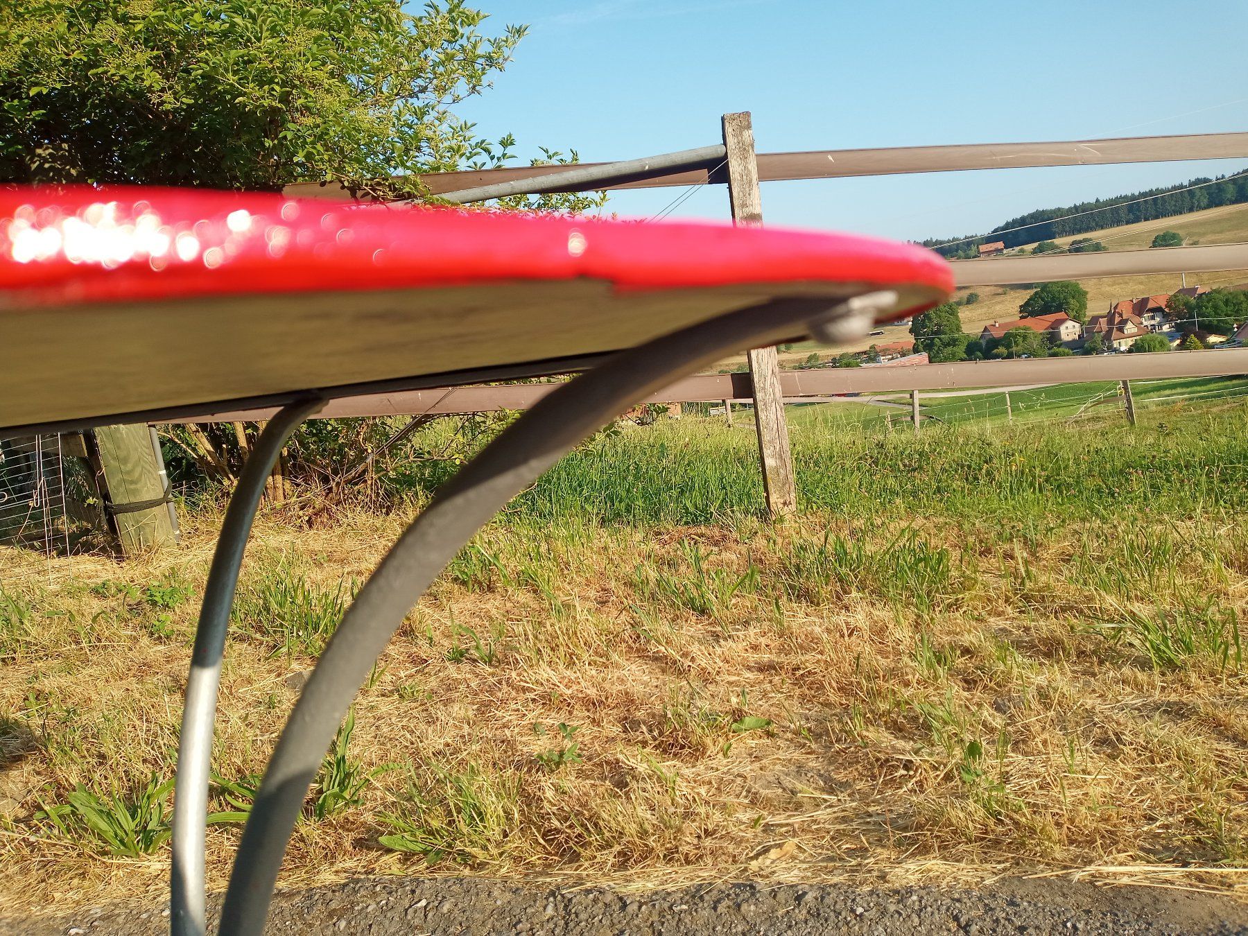 Tische: Antiker runder Gartentisch aus Metal – Gebraucht aus Prez-vers-Siviriez von Monija70 4