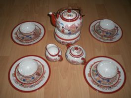Echtes japanisches Teeset mit japanischen Geisha Motiven