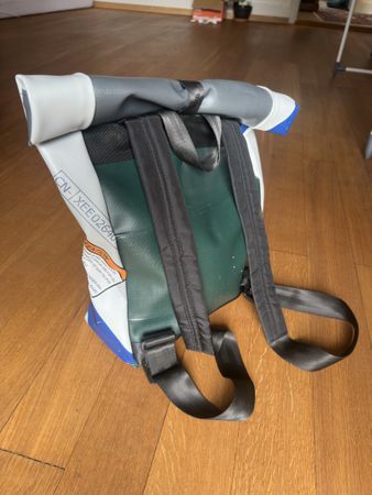 REBOERN Rücksack wasserfest,  aus Aare Gummibooten 