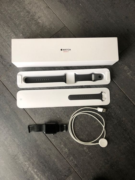 Apple Smartwatch: Apple Watch Series 3 LTE – Usato da Schupfart venduto da JayKopp 1