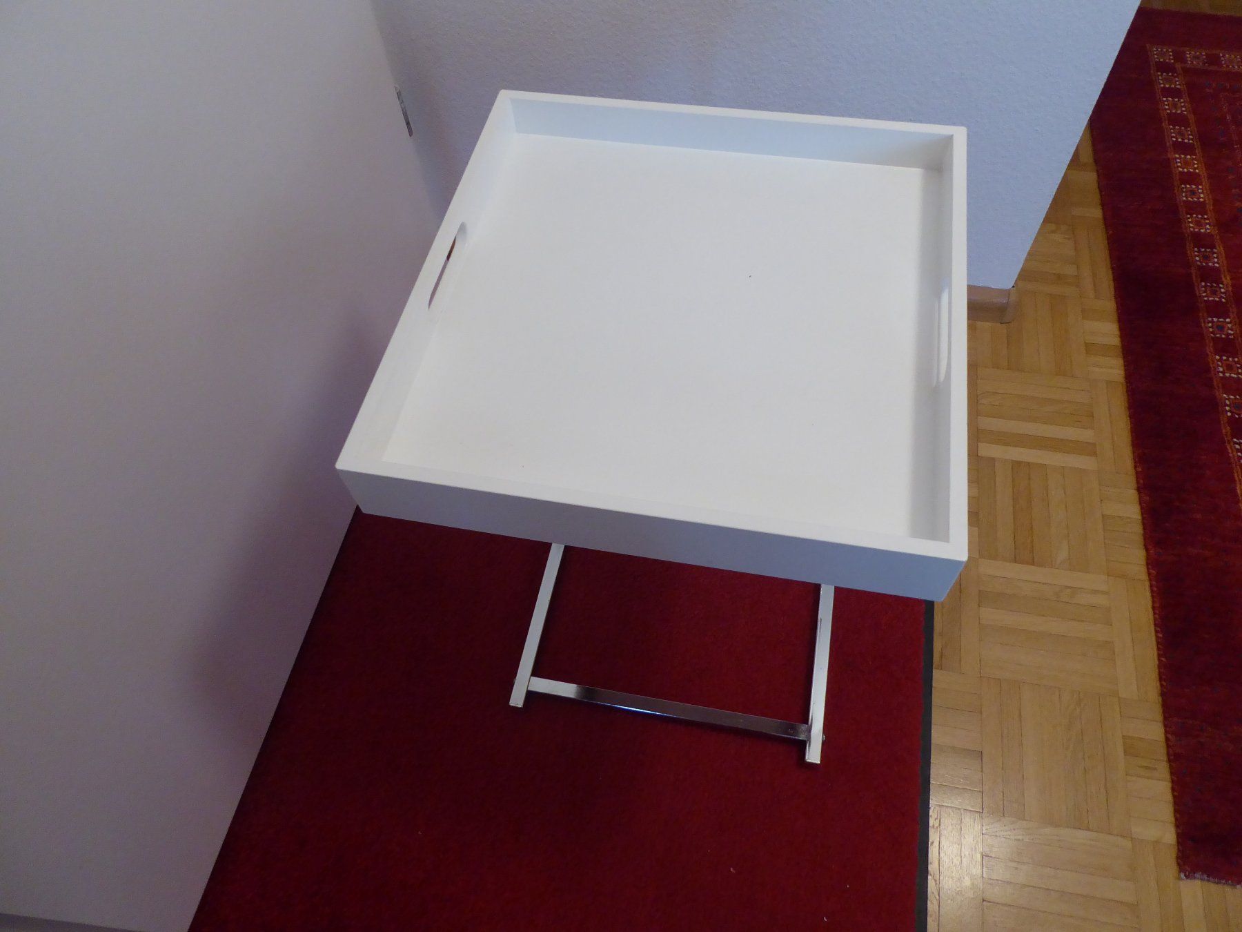 Tavoli: Weisses Serviertablett / Beistelltisch Top Zustand! – Usato da Münchenstein venduto da jut_c68t 6