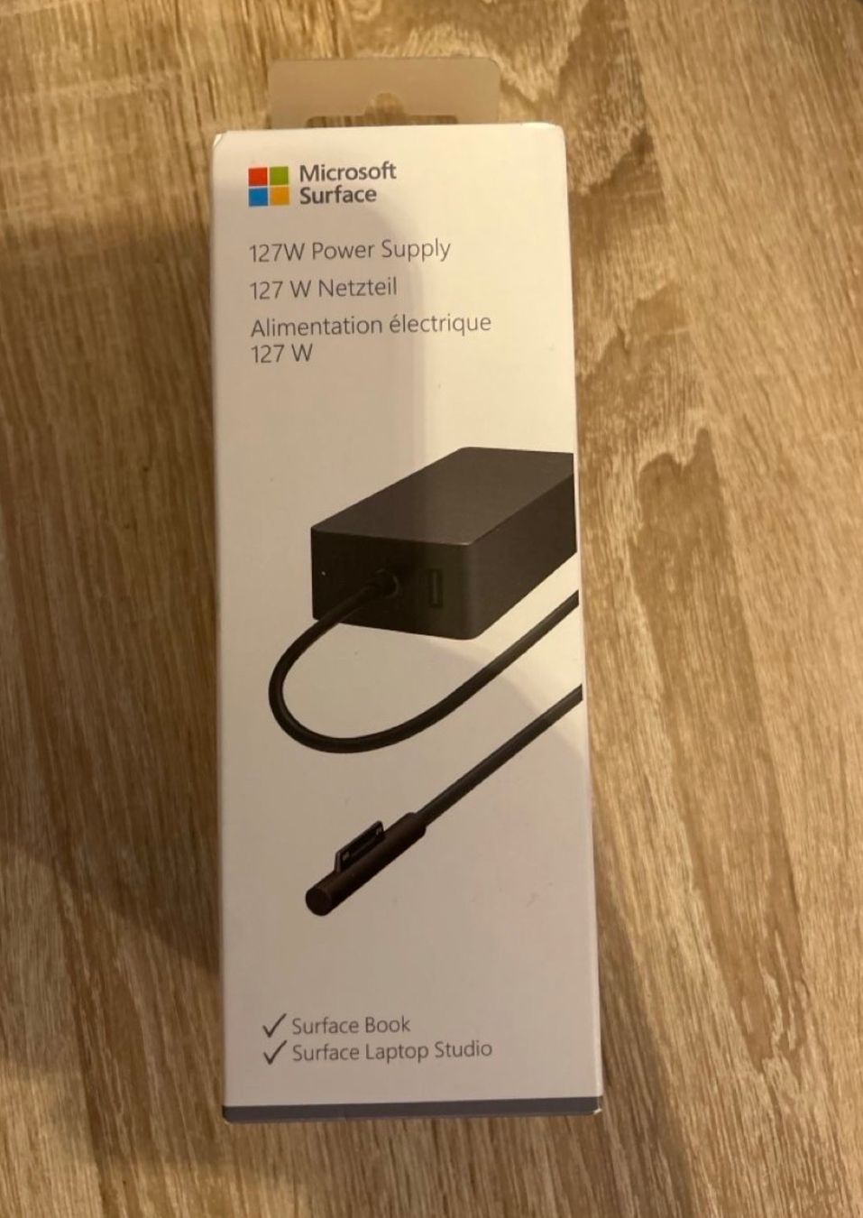 Microsoft Ladegerät: Microsoft Surface Netzteil 127W – Neu und originalverpackt aus Olten von HoYa01