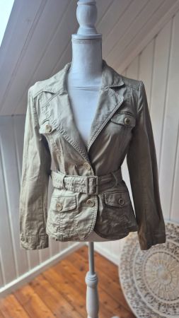 H&M  🤍   Blazer Jacke mit Taillen-Gurt   beige  Grösse 38