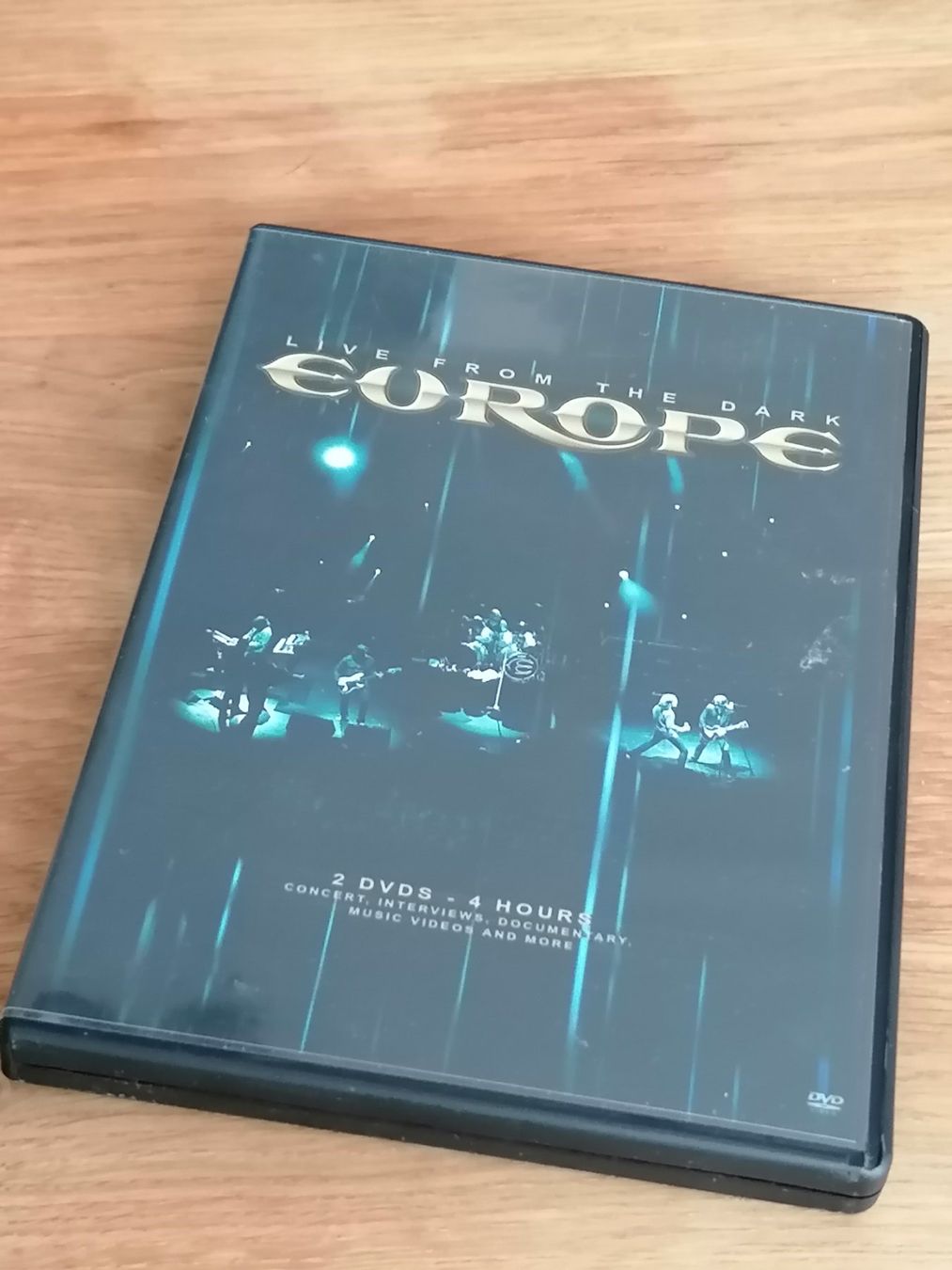 Tutti i DVDs: Live From The Dark - EUROPE - 2 DVD – Usato da Basel venduto da vintagecollector