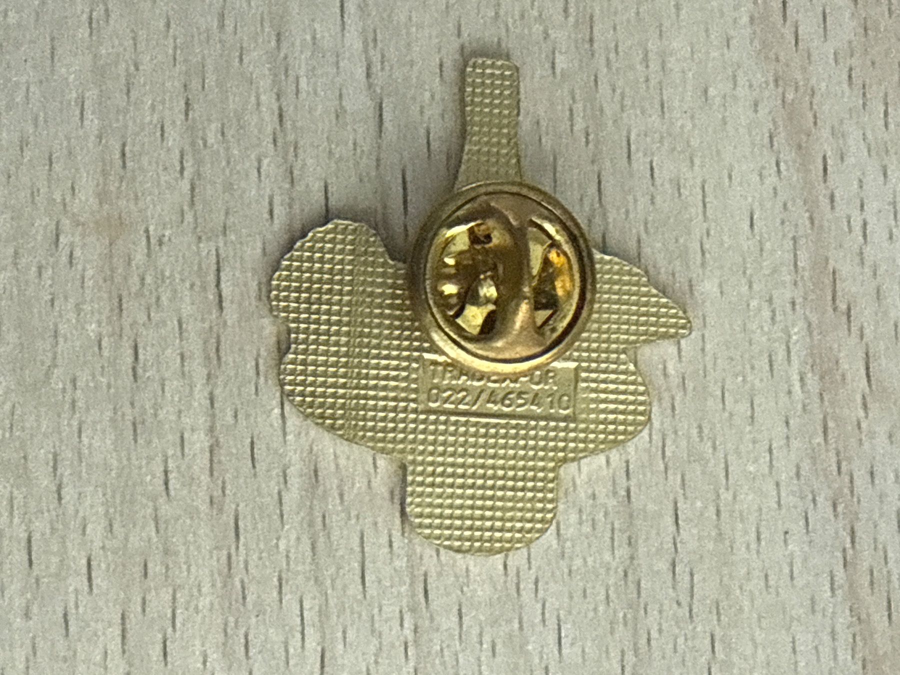 Placchette & Badge: Pin Fine Fleurs ä Vin Vin – Usato da Glattbrugg venduto da Schweigmatt 1