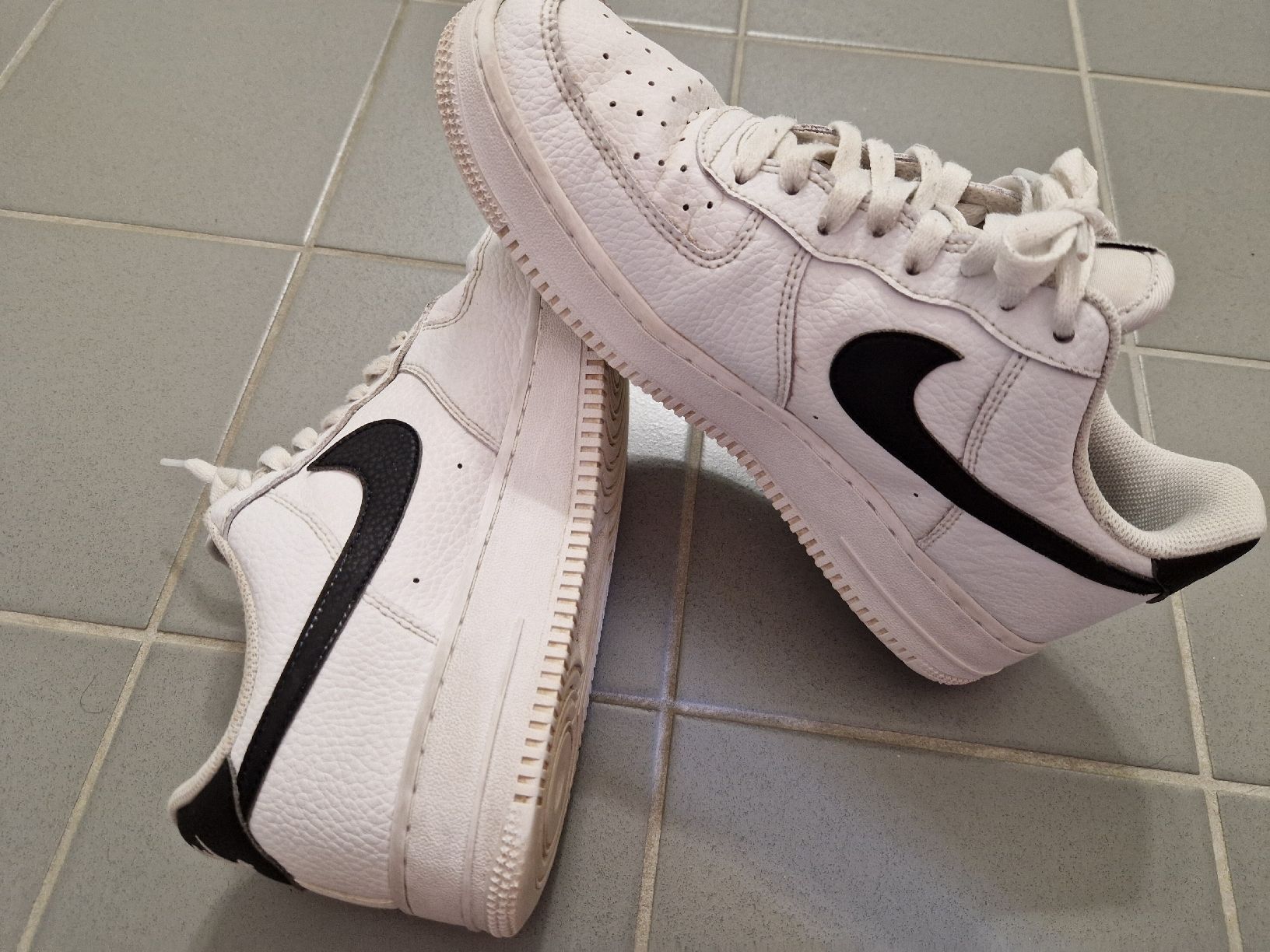 Nike Scarpe da uomo: Nike Air Force 1, Grösse 42, Top Zustand – Usato da Winterthur venduto da Pumba_8400 5