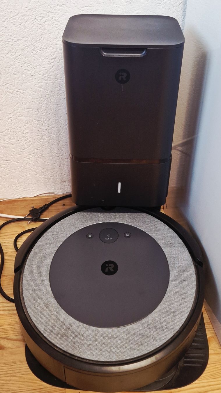 Irobot Aspirapolveri & Accessori: Staubsaugerroboter Roomba i3556 – Usato da Spreitenbach venduto da aladin67