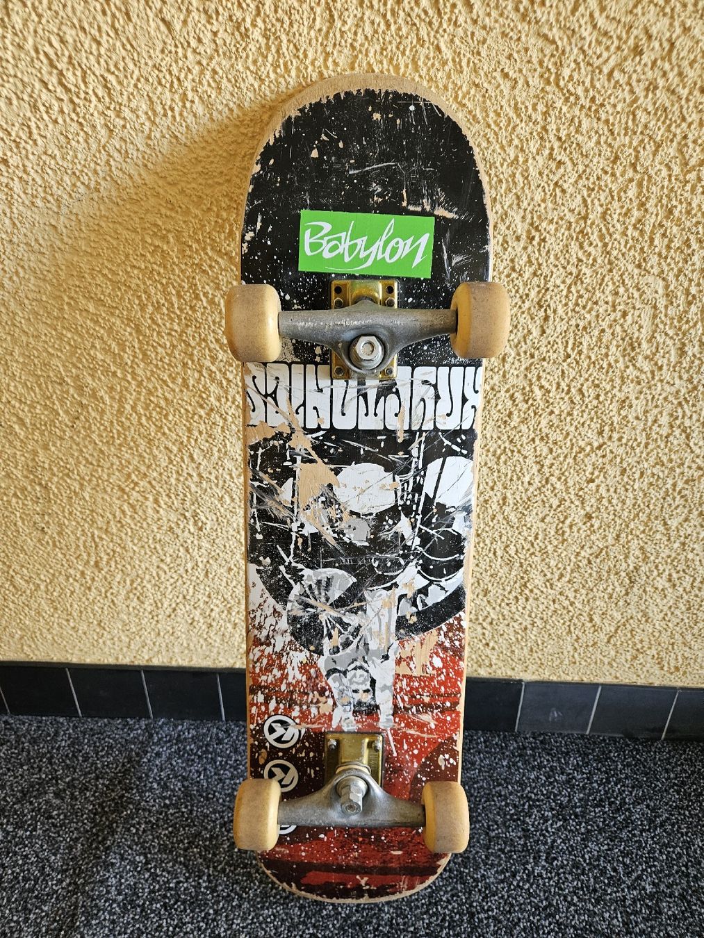 Skateboards: Skateboard complet usagé – graphisme skull / SCHULZ – Gebraucht aus Monthey von darkmine 1