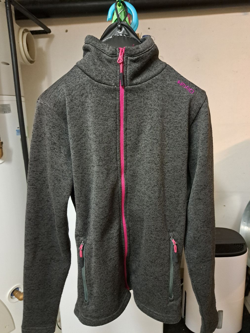 Vestes: Jacke – D'occasion à magden par cam_w2ff
