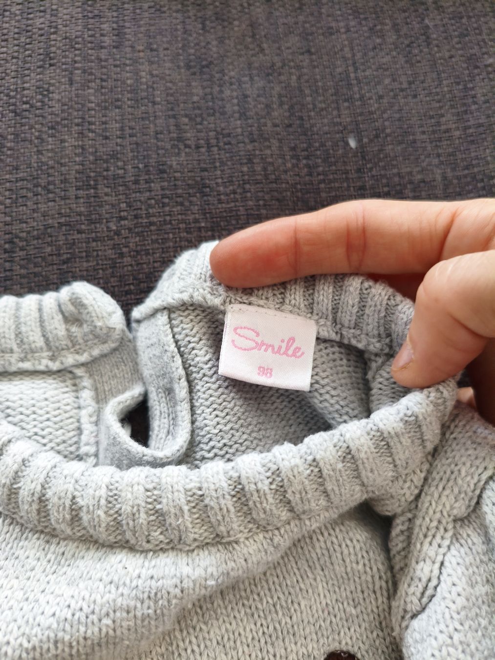 Maglioni & Felpe: Kinder Pullover Rentier Grösse 98 – Usato da Sursee venduto da lou19 1