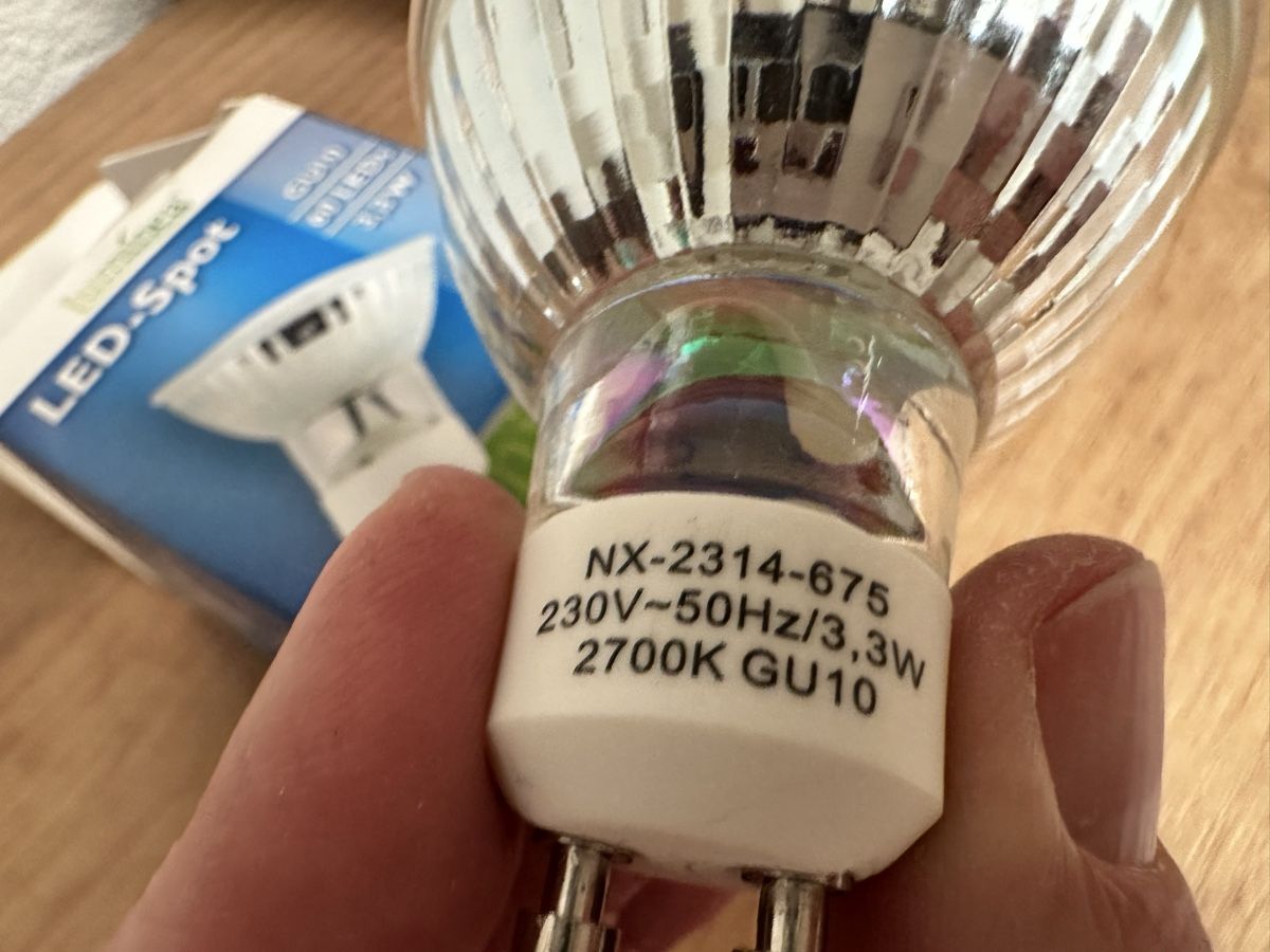 Lampen: Vier GU10 Spots (Halogen & LED) – Gebraucht aus Thalwil von Thommy_nau 6