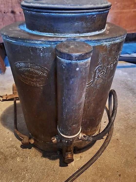 Pompe & Parti di ricambio: Vecchia pompa per vigna in rame Senior – Usato da Cugnasco venduto da fab_7jlp