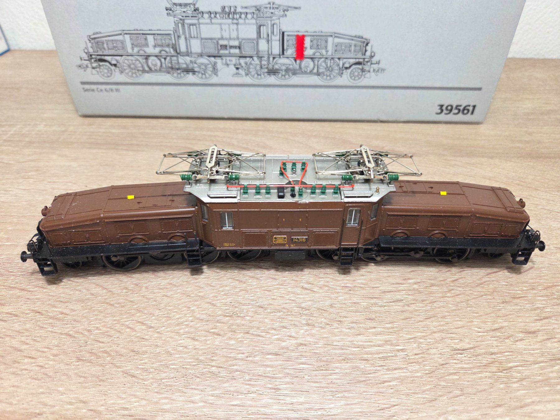 Märklin Modelleisenbahnen: Märklin 39561 E-Lok Krokodil Ce 6/8" Digital H0 – Neu und originalverpackt aus St-Aubin-Sauges von Lo_Go 4