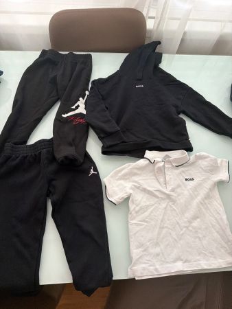 Kinder Kleidung Set Grösse 110 schwarz/weiss Jordan/Boss