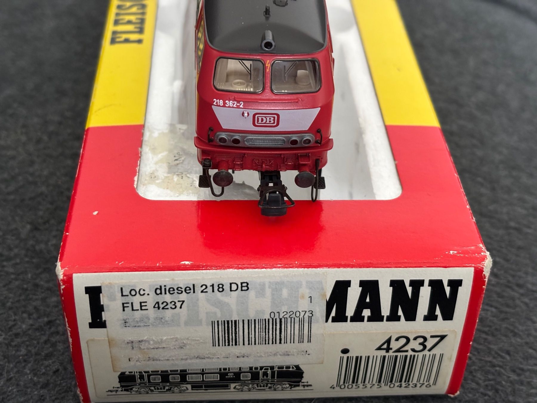 Fleischmann Modelleisenbahnen: Fleischmann 4237 loc diese BR218 rouge = – Gebraucht aus Hauterive NE von eriamch 4
