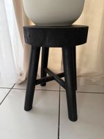 Hocker / Pflanzenständer aus Holz