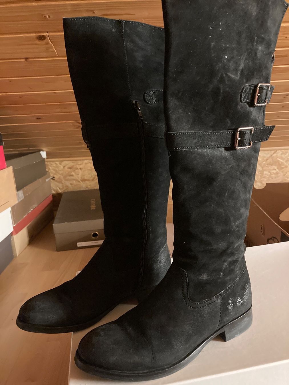 Scarpe da donna: Bottes hautes en daim/ 38 – Usato da Evionnaz venduto da roh_l5yz