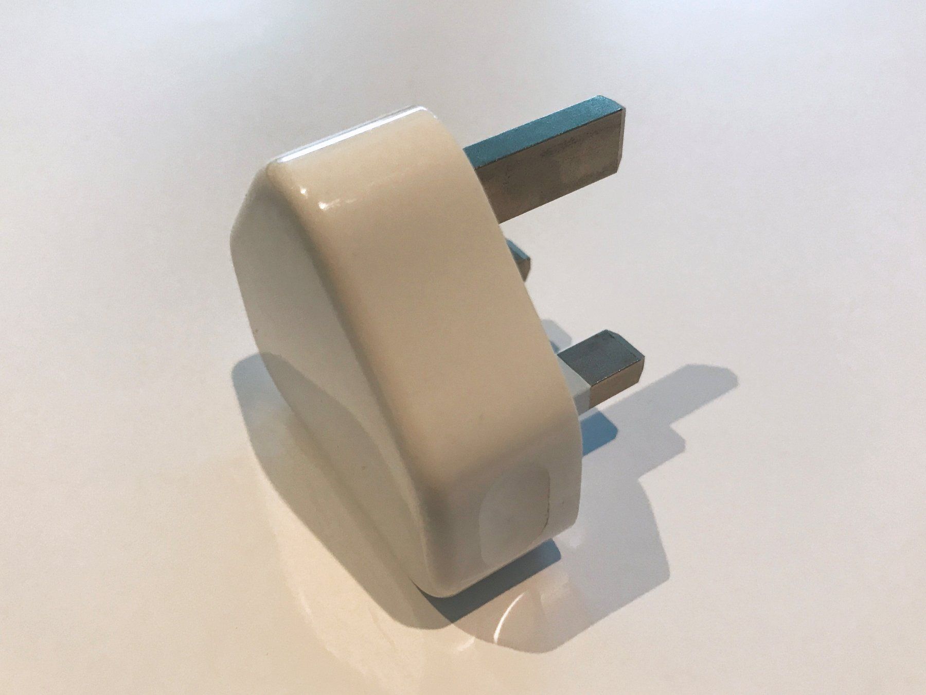 Apple Caricabatterie: Apple Original USB Reise-Ladegerät UK – Usato da Baden venduto da marvinfinch 1