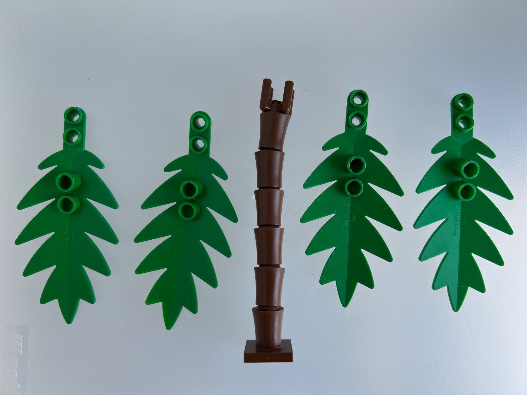 Lego Spielzeuge: LEGO Palme kompl. grosse Blätter – Gebraucht aus Uttigen von sonorsonic 1