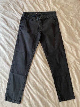 Zara Chino-Hose EUR 42