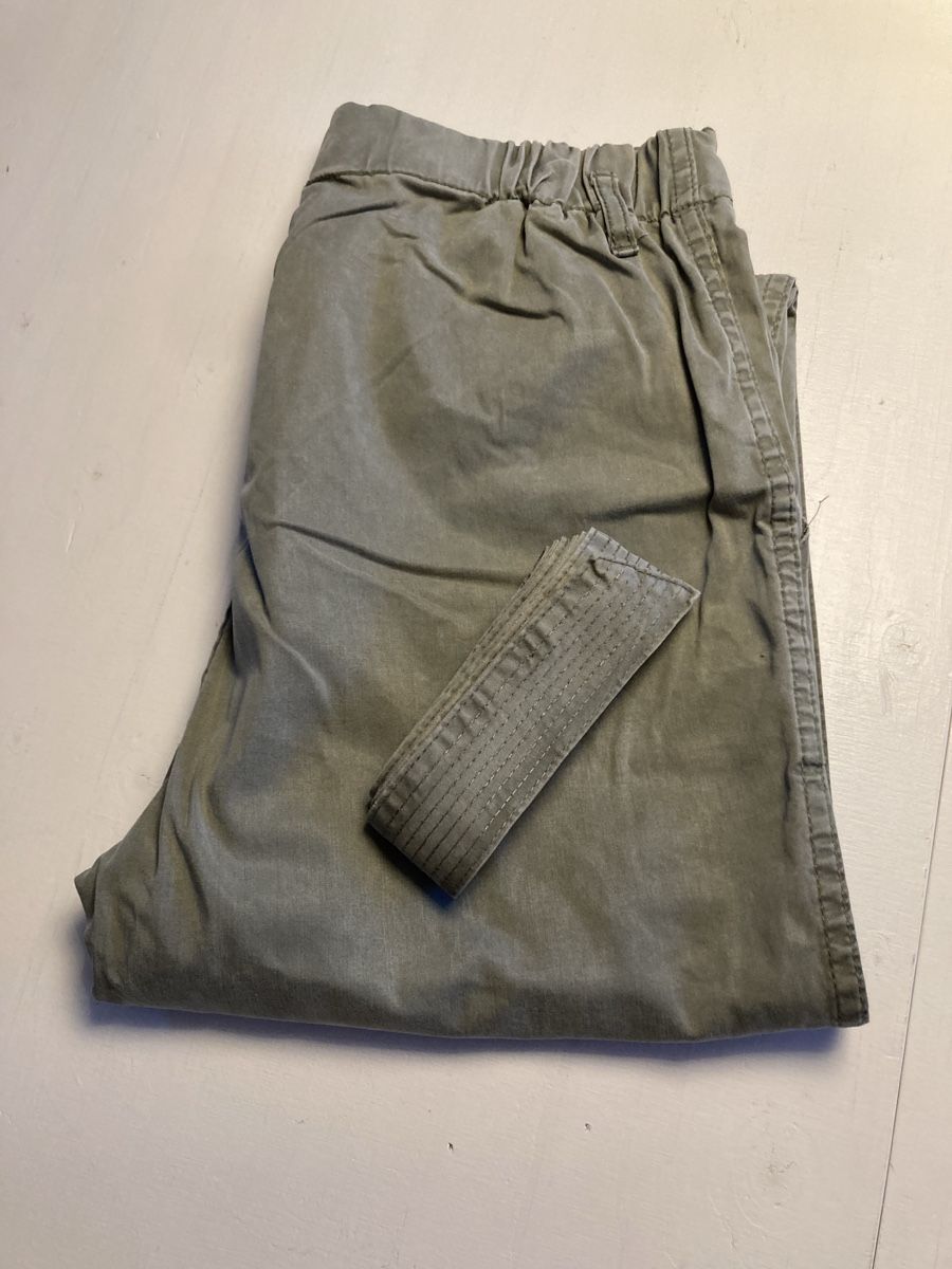 H&M Pantaloni: Kaki Hose Grösse 38 – Usato da Kesswil venduto da Branca-01 6