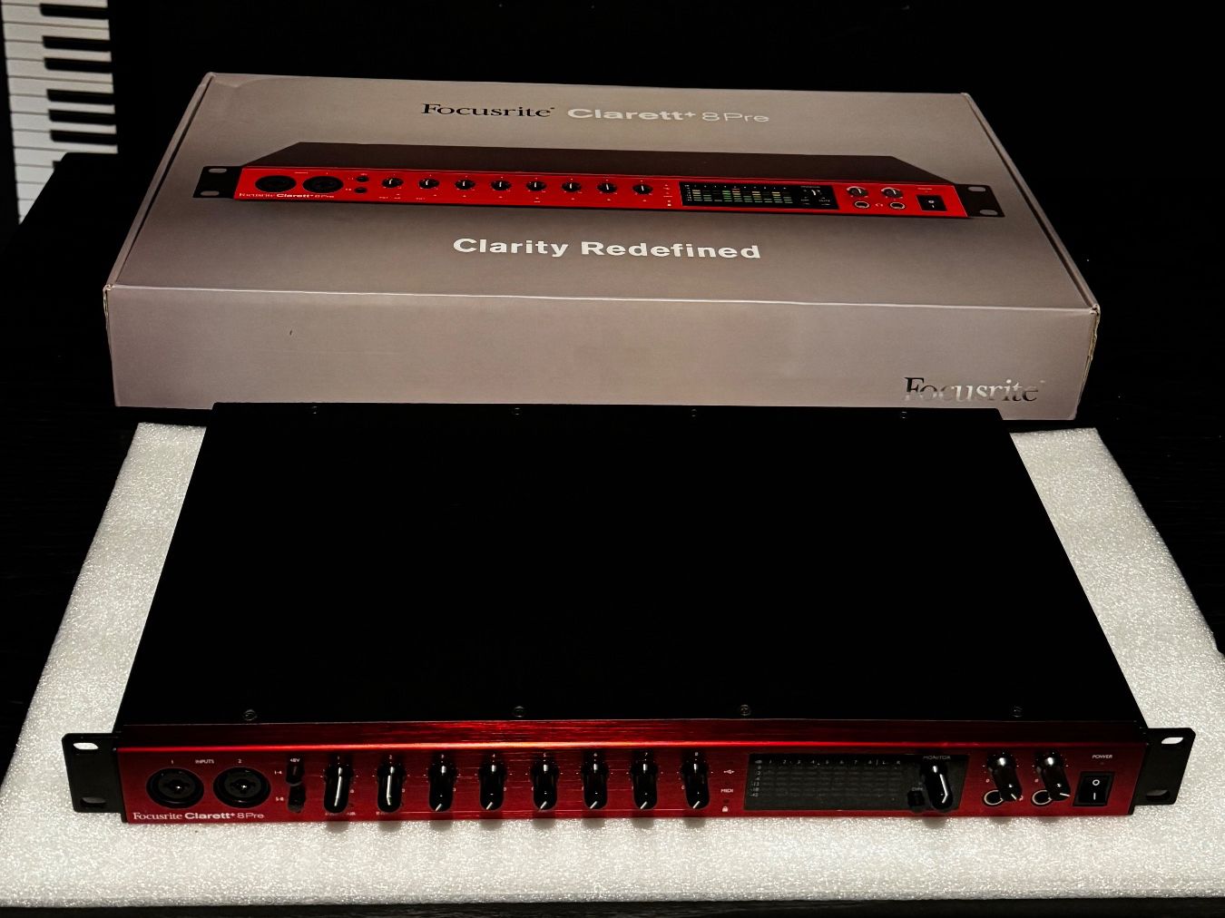 Focusrite Attrezzatura per studi di registrazione: Focusrite Clarett+ 8Pre Audio Interface mit OVP gebraucht – Usato da Windisch venduto da sim_jv2d