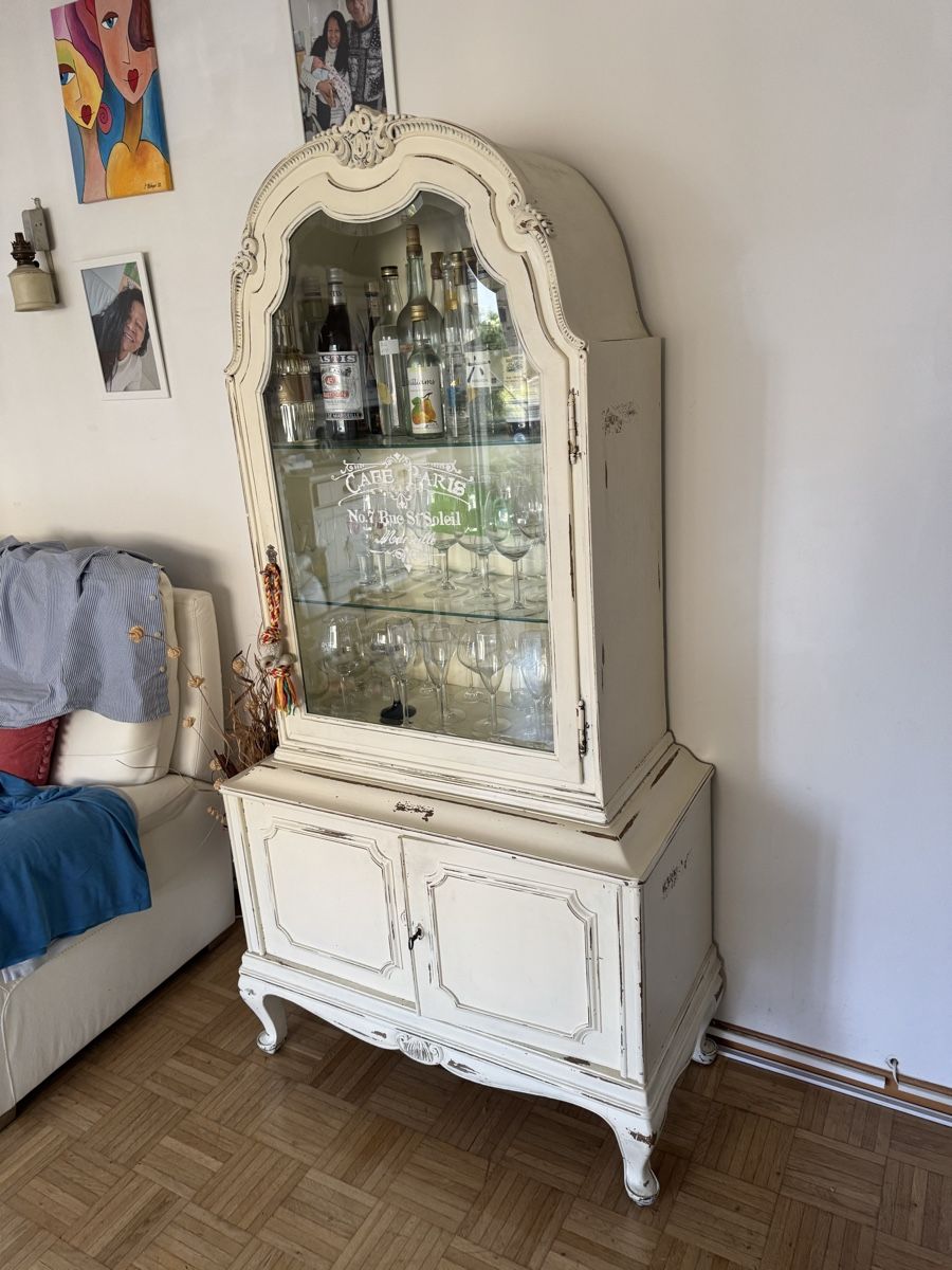 Büffets: 2 Küchenbüffet und ein Vitrine Weiss – Gebraucht aus Biel/Bienne von Otilla 4